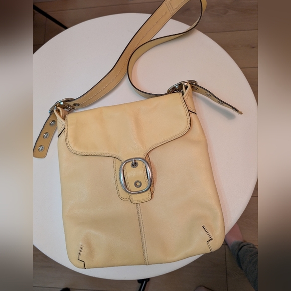 Coach Handbags - Vintage Coach Yellow Leather Bleecker Crossbody Shoulder Bag F13355